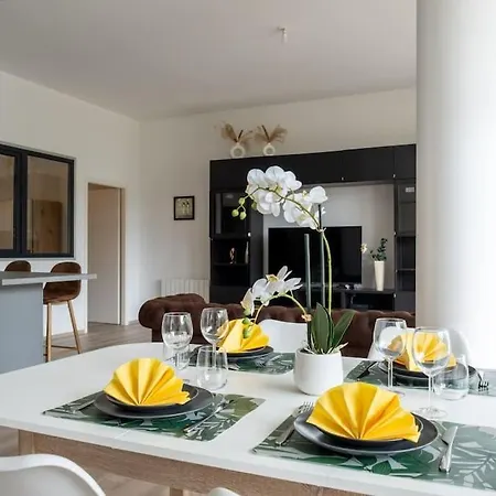 Charme De Apartment *